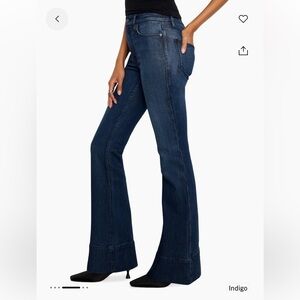 NWT Soft Tech Good Classic Slim Boot-Cut Stretch Jeans by Good American- Sz 6/28